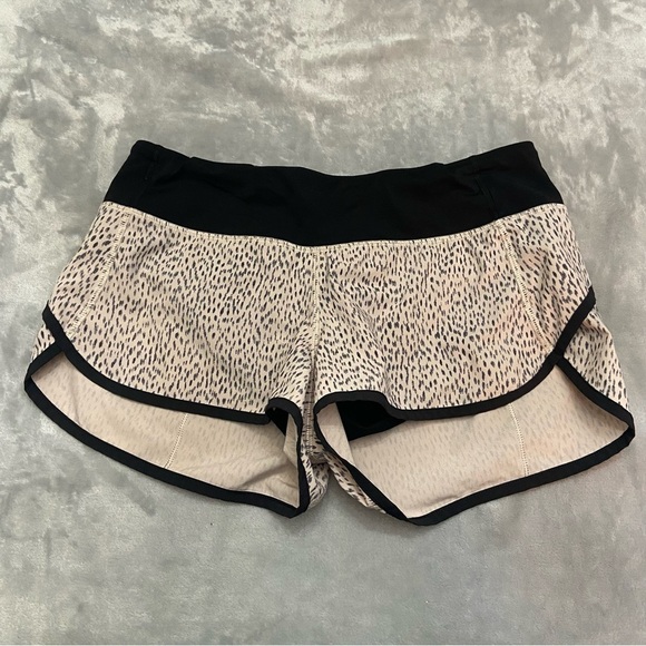 Lululemon Run: Speed Short *4-way Stretch Dottie Dash Grain Black 28764 - Picture 8 of 14